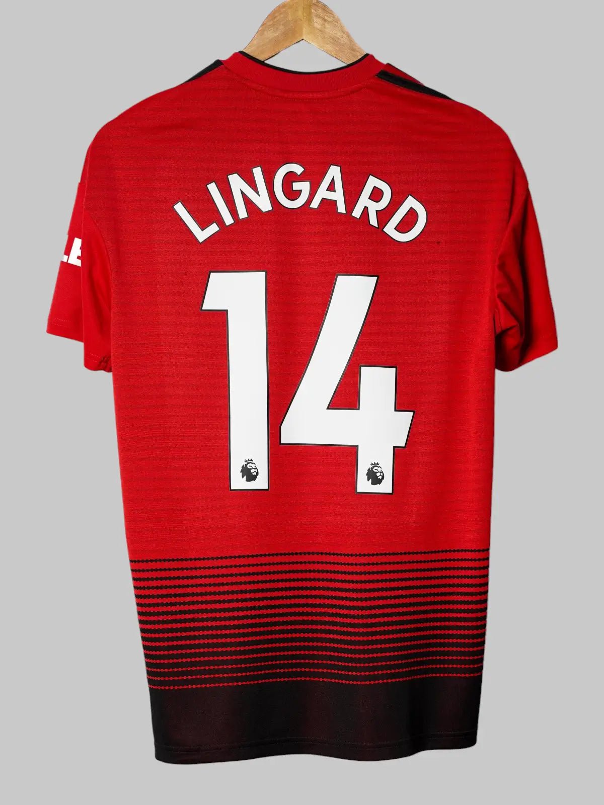 Manchester United Home Shirt 2018/19 Lingard 14 (S)