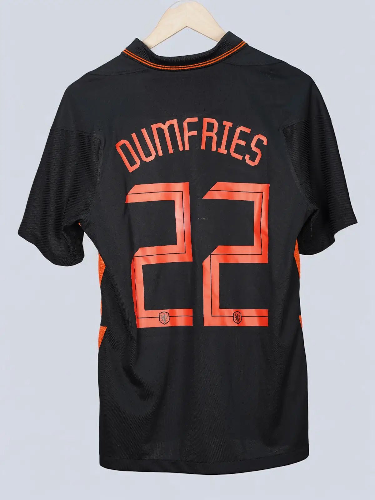 Netherlands Away Shirt 2020/21 Dumfries 22 (M)