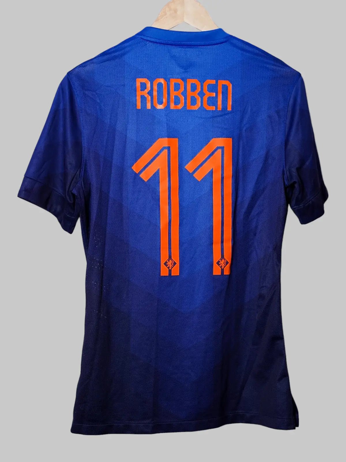 Netherlands Away Shirt Player Issue 2014/15 Robben 11 (M)