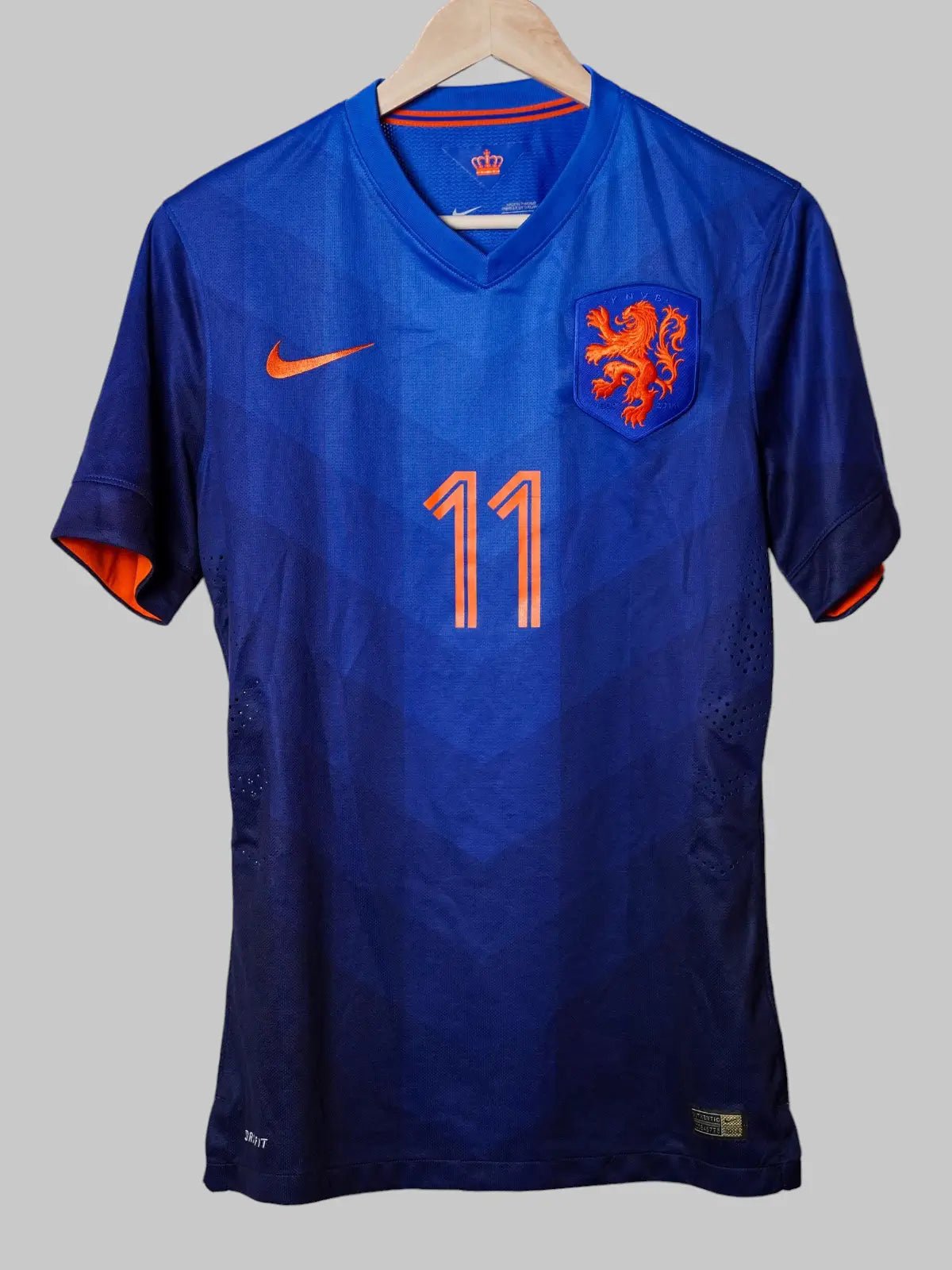 Netherlands Away Shirt Player Issue 2014/15 Robben 11 (M)