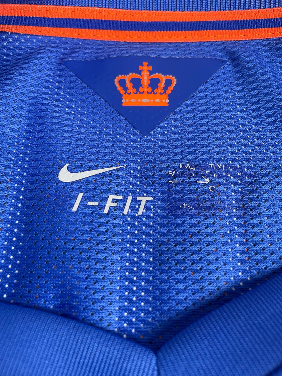 Netherlands Away Shirt Player Issue 2014/15 V.Persie 9 (L)