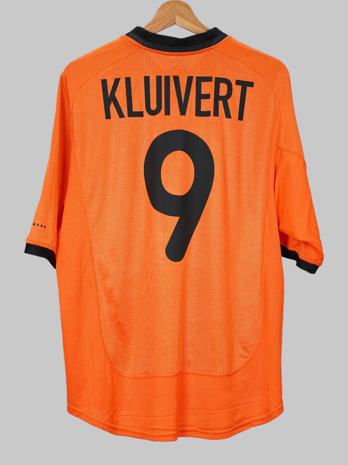 Netherlands Home Shirt 2000/1 Kluivert 9 (L)