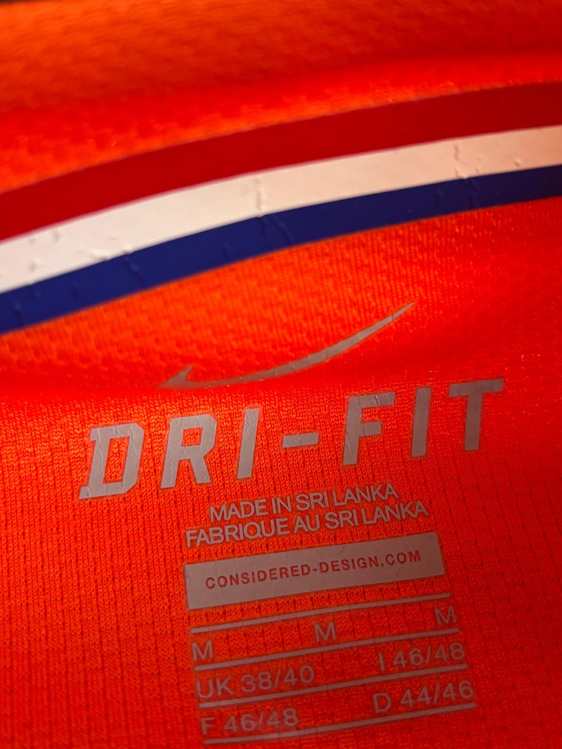 Netherlands Home Shirt 2010/11 Robben 11 (M)
