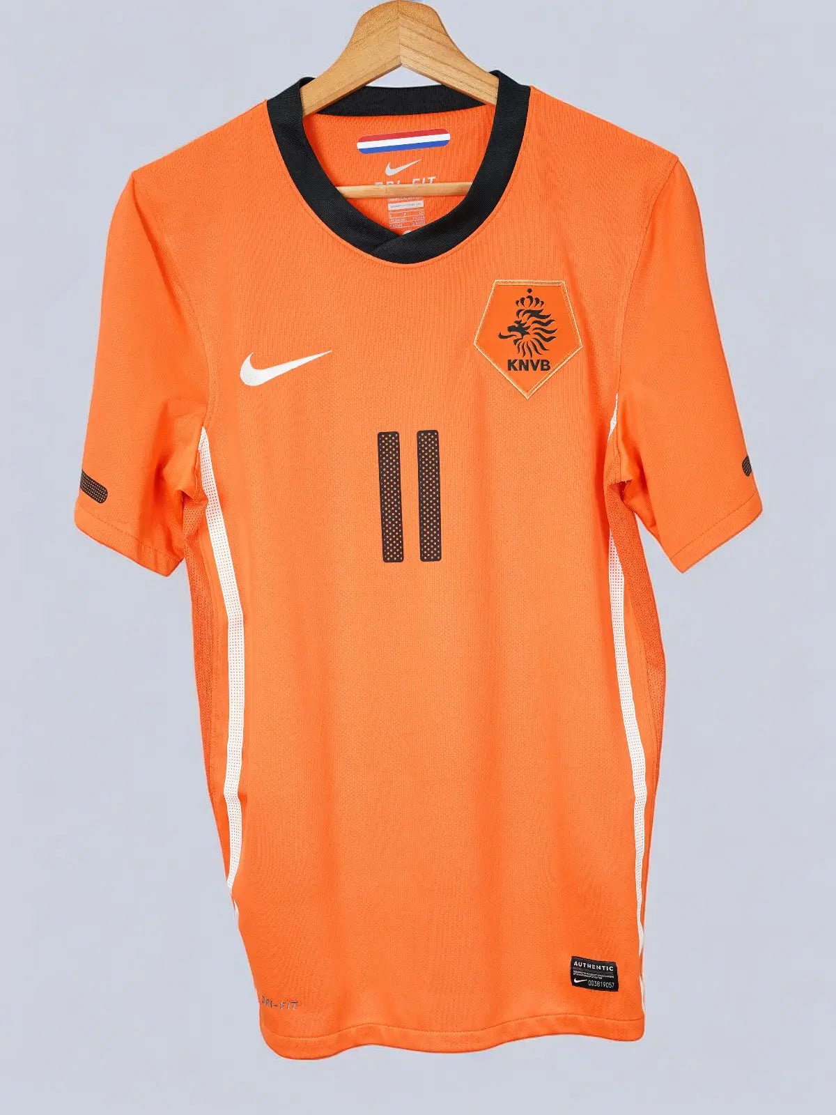 Netherlands Home Shirt 2010/11 Robben 11 (S)