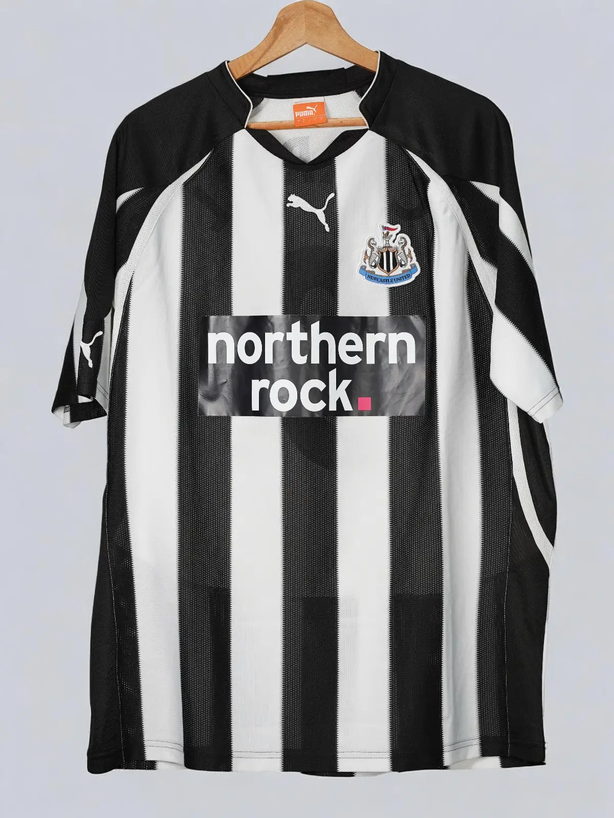 Newcastle Home Shirt 2010/11 Carroll 9 (L)