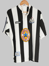 Newcastle United Home Shirt 1995 - 97 Shearer 9 (L)