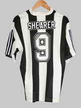 Newcastle United Home Shirt 1995 - 97 Shearer 9 (L)