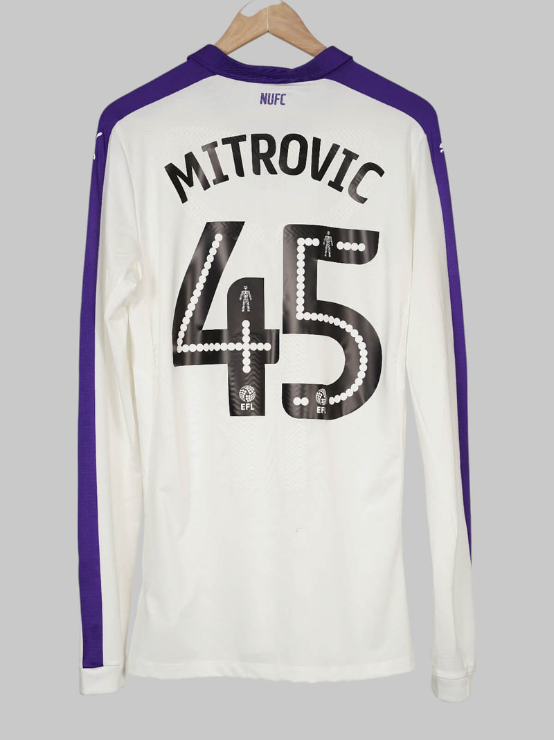 Newcastle United Third Shirt Player Version L/S 2016/17 Mitrovic 45 (XL)