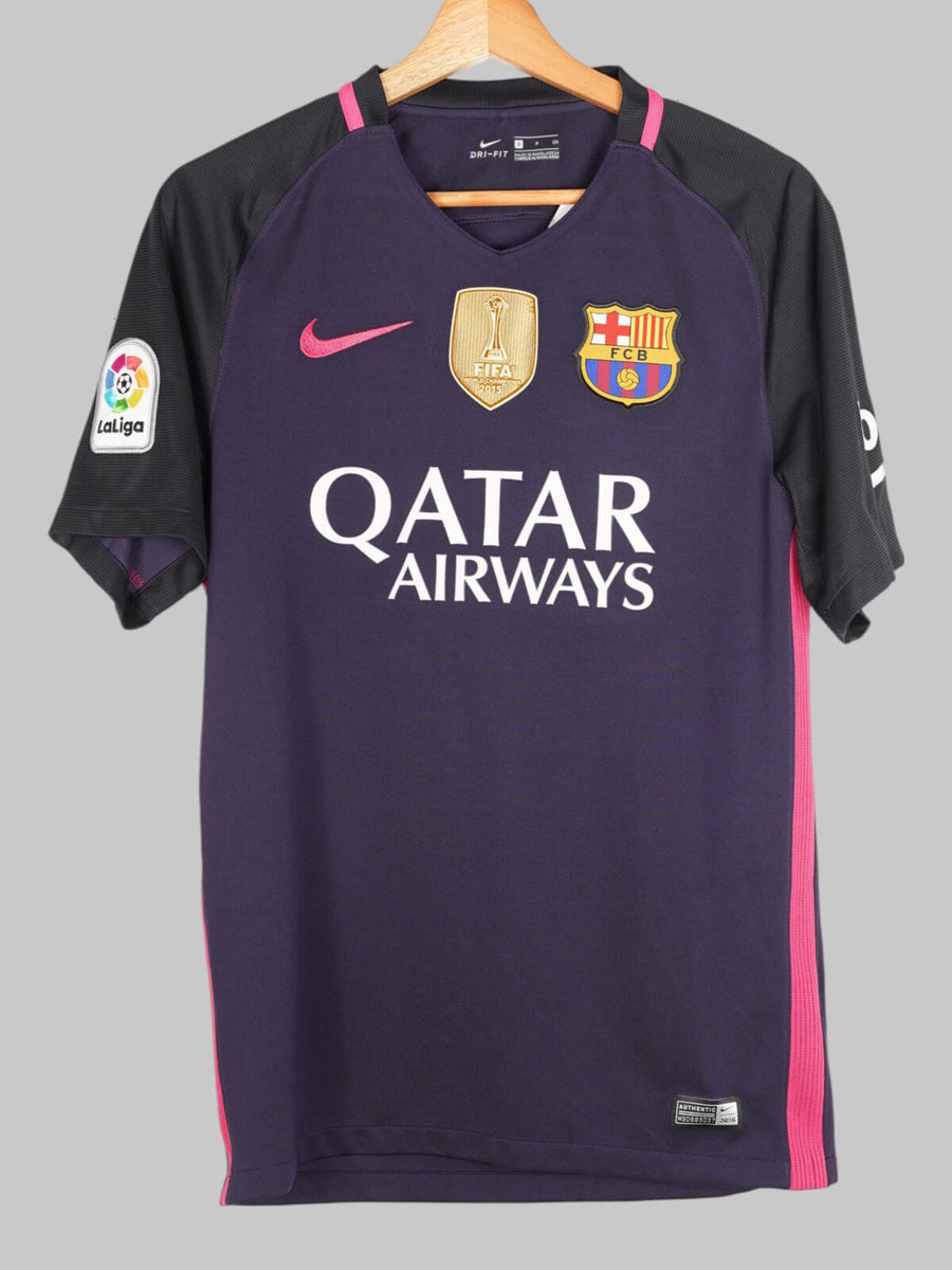 2016/17 Barcelona Suarez #9 Away Shirt (S)