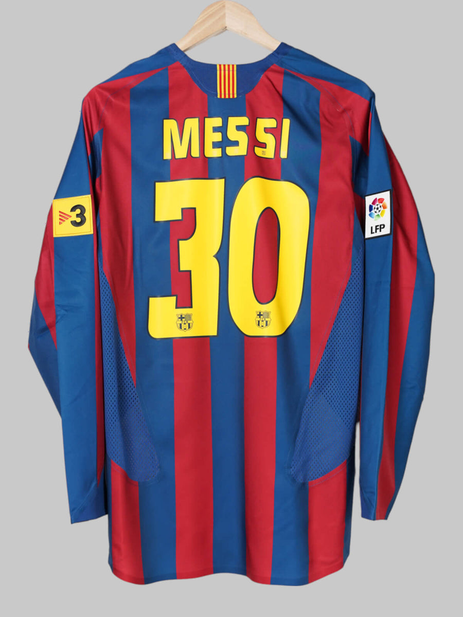 2005/6 Barcelona Messi #30 Home Shirt L/S Reissue (M)