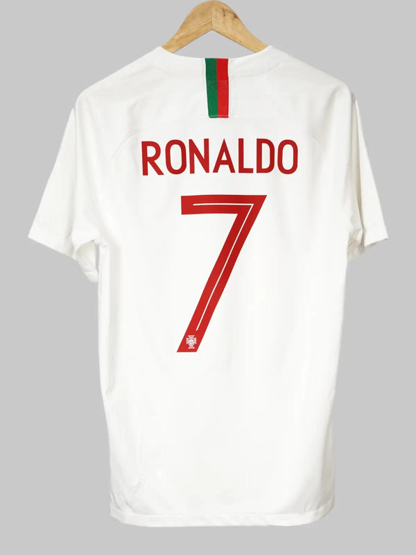 Portugal Away Shirt 2018/19 Ronaldo #7 (M)
