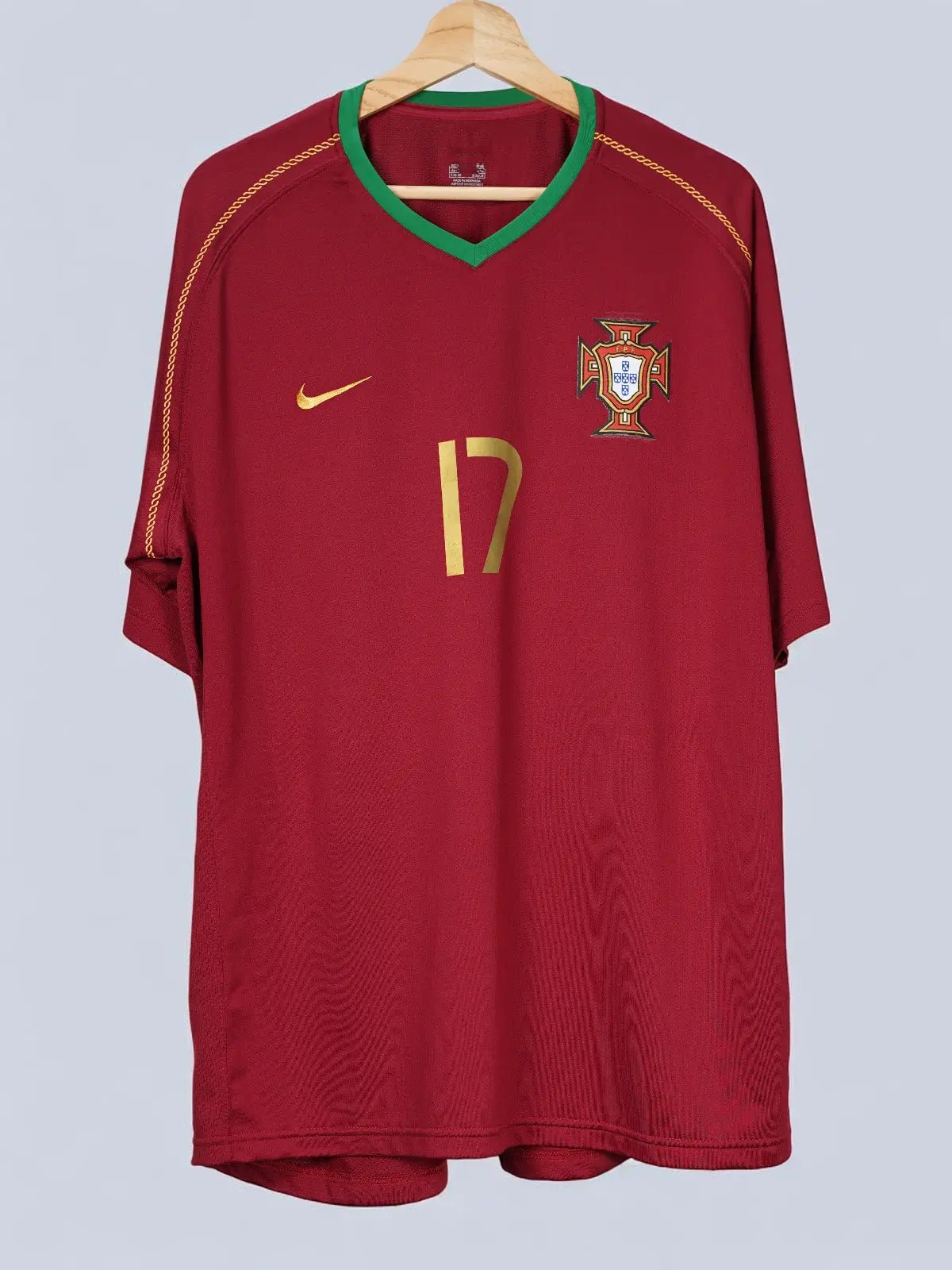 2006/07 Portugal Ronaldo #17 Home Shirt (XL) Nike | First11