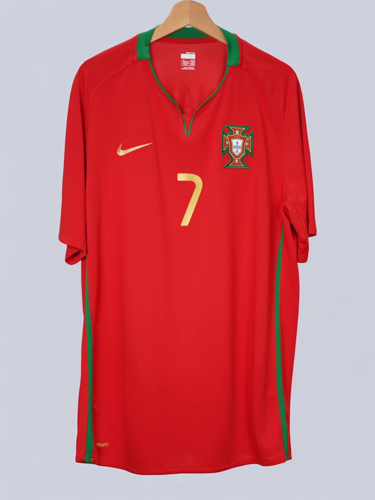 Portugal Home Shirt 2008/9 Ronaldo 7 (XL)