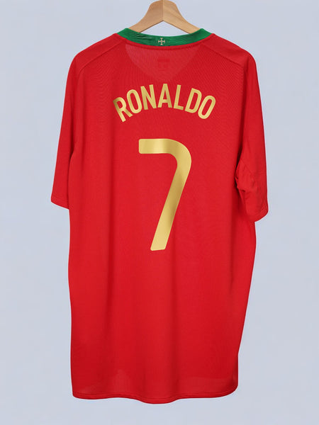2008/09 Portugal Ronaldo #7 Home Shirt (XL) Nike | First11