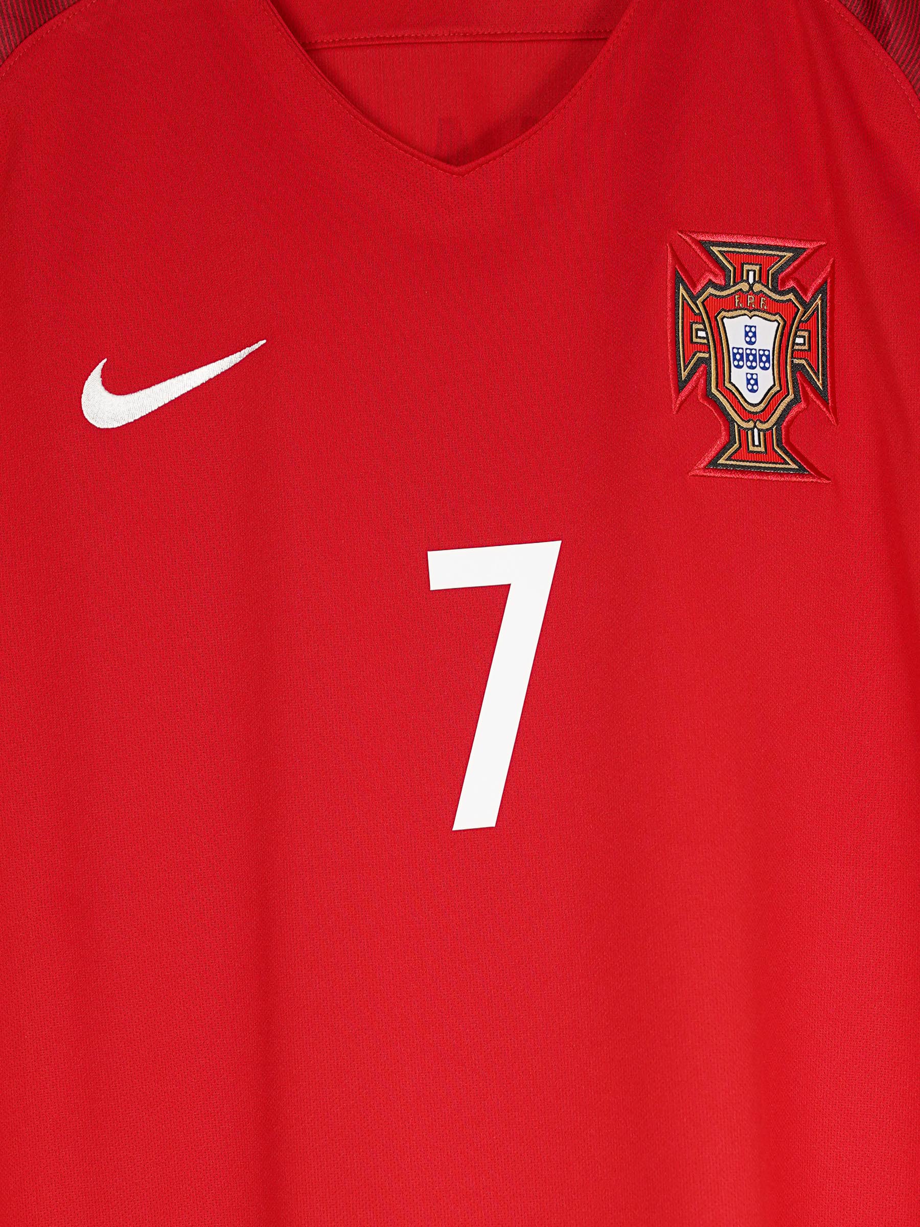 2016/17 Portugal Ronaldo #7 Home Shirt (XXL) Nike – First11