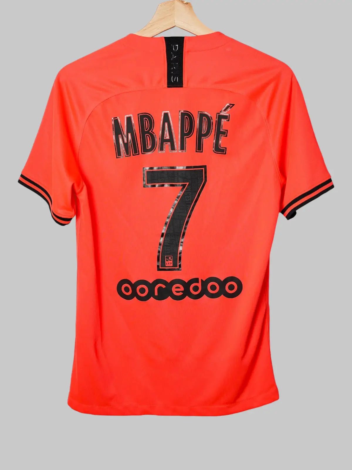 PSG Away Shirt 2019/20 Mbappe 7 (S)