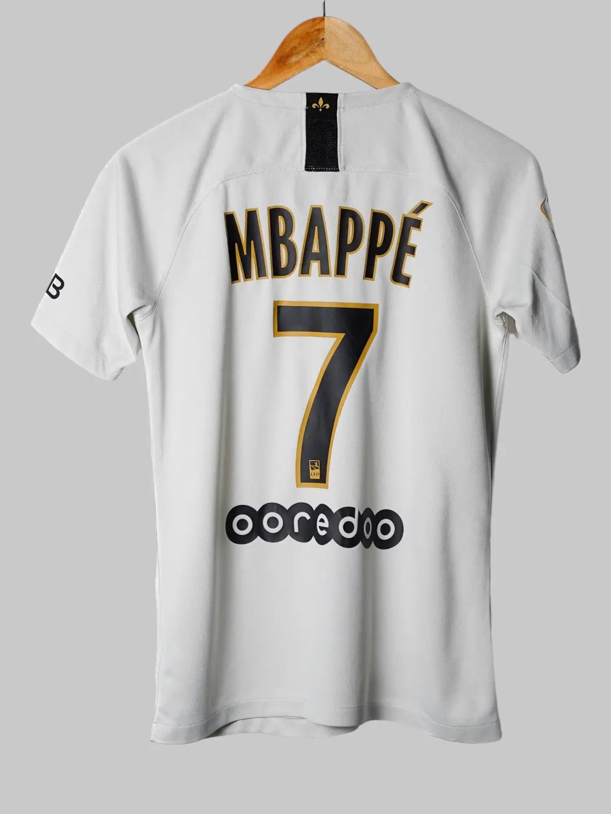 PSG Away Shirt 2019/20 Mbappe 7 (XL Kids)