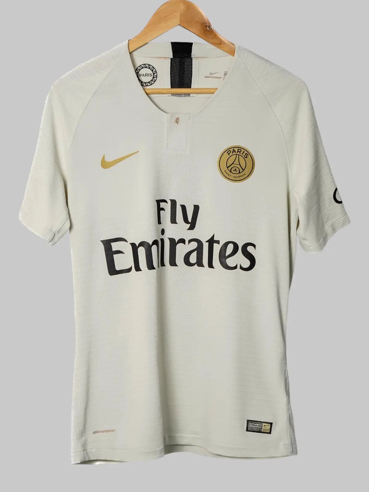 PSG Away Shirt Player Issue 2018/19 Mbappe 7 (M)