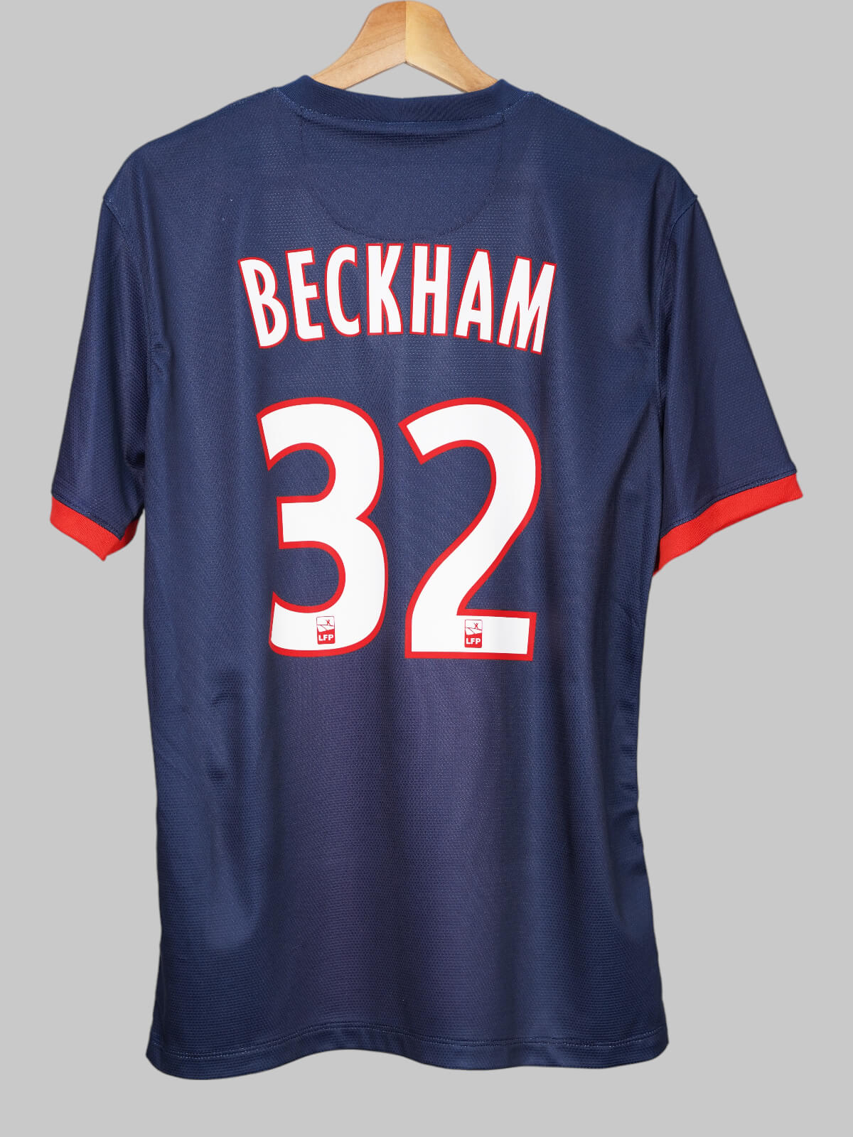 2013/14 PSG Beckham #32 Home Shirt (M) Nike | First11