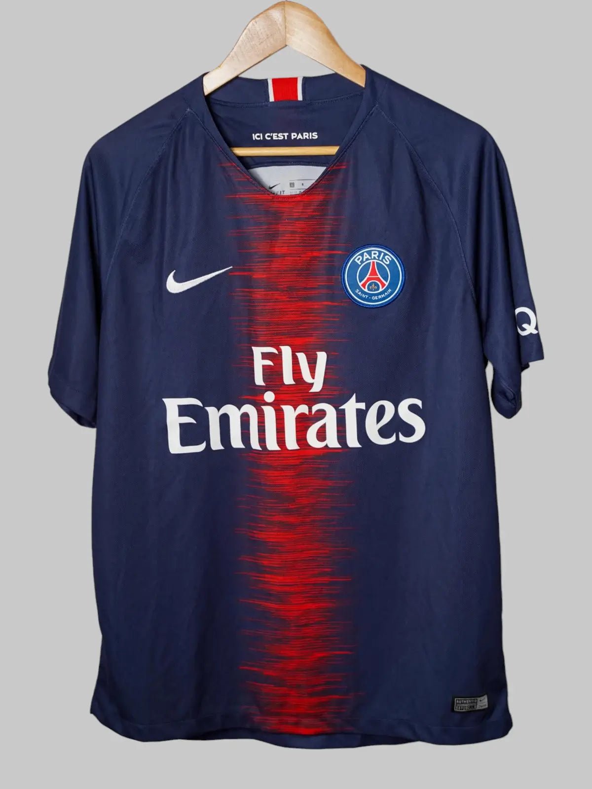 PSG Home Shirt 2018/19 Mbappe 7 (L)