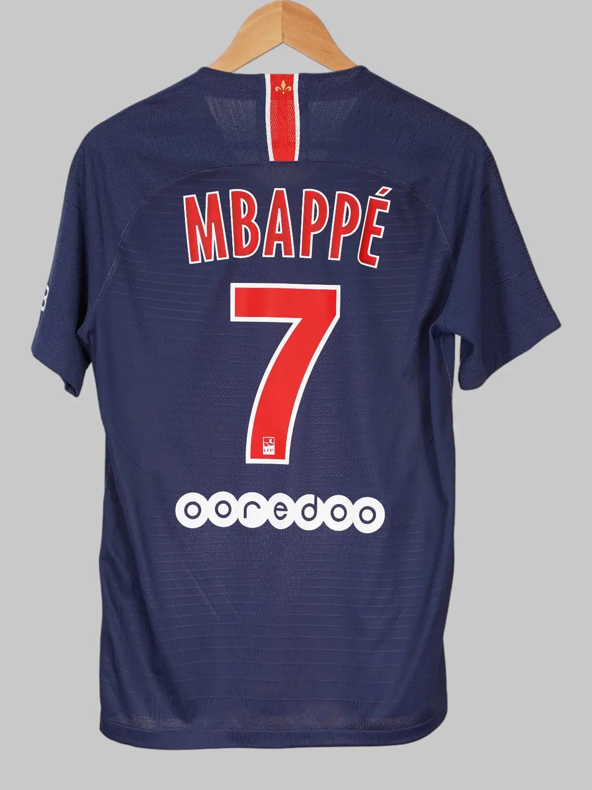 PSG Home Shirt 2018/19 Mbappe 7 Player Issue (M)