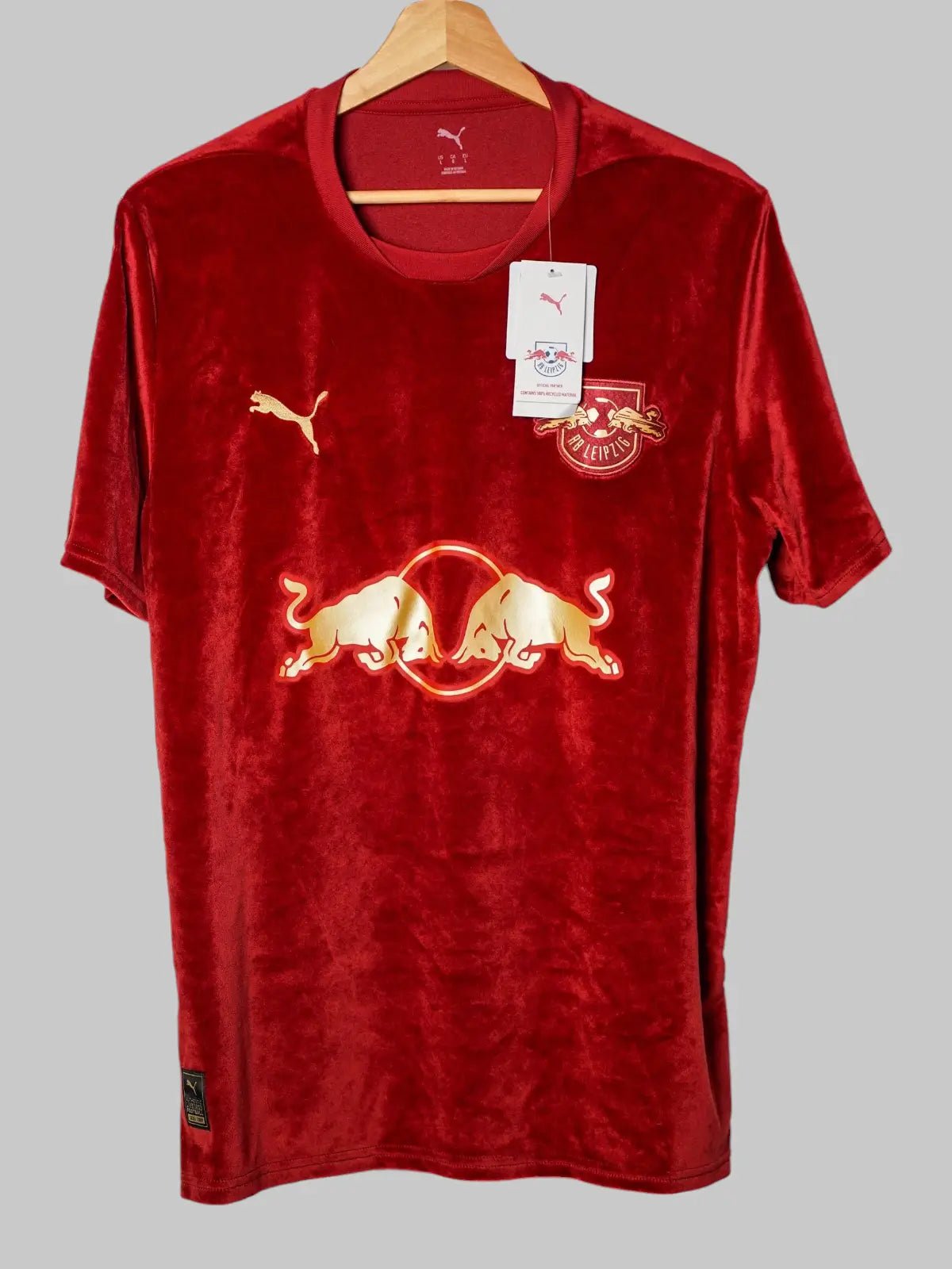 RB Leipzig Velvet Jingle Jersey BNWT (L)