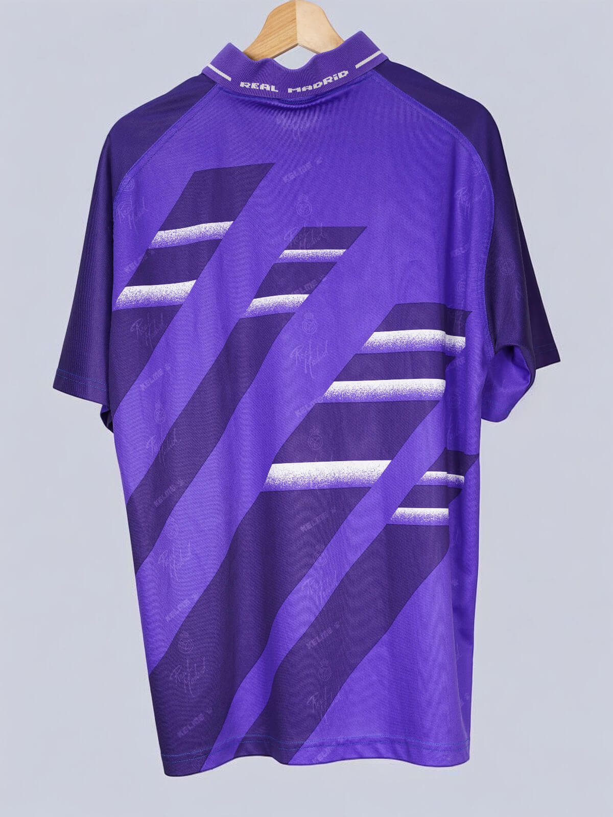 Real Madrid Away Shirt 1995/96 (L)