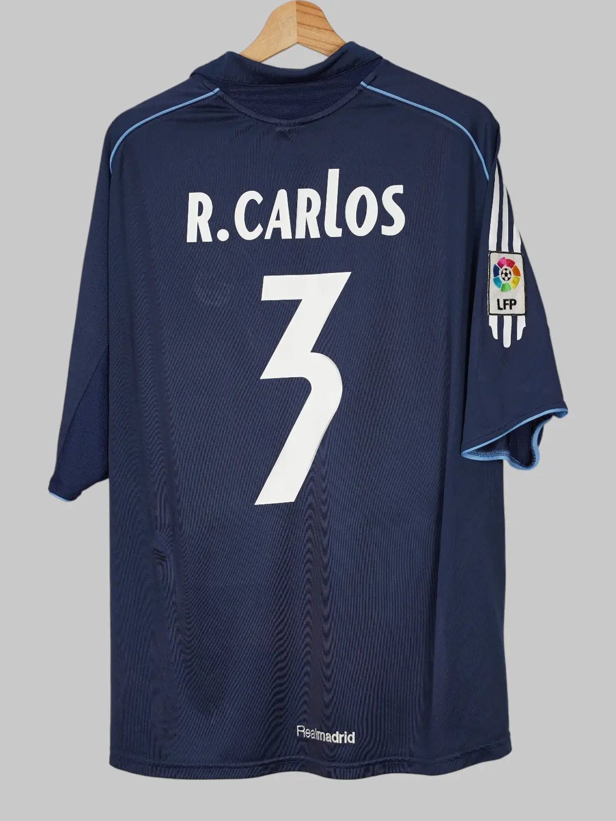 Real Madrid Away Shirt 2005/6 R. Carlos 3 (XL)