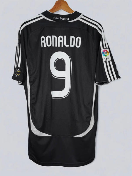 2006/7 Real Madrid Ronaldo #9 Away Shirt (M) Adidas – First11