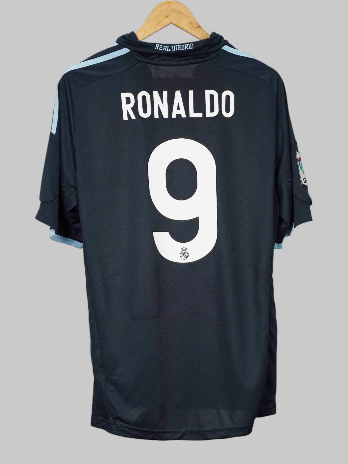 Real Madrid Away Shirt 2009/10 Ronaldo 9 (L)