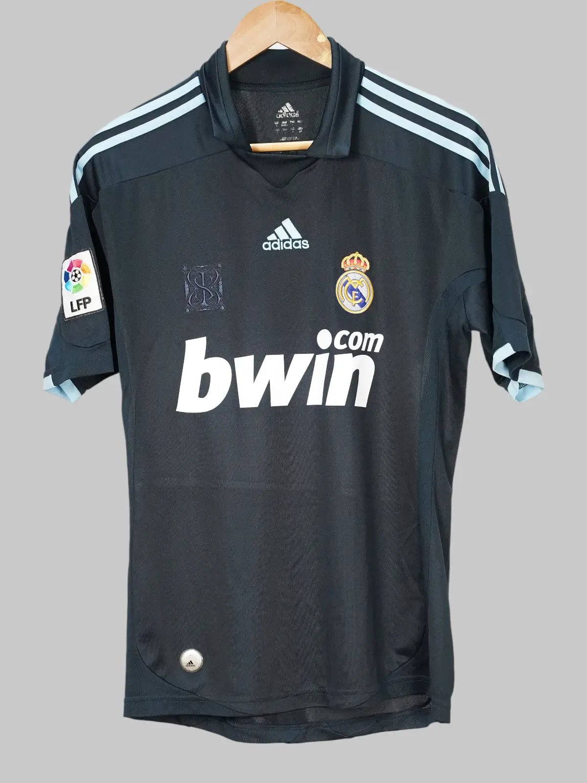 2009/10 Real Madrid Ronaldo #9 Away Shirt (M) Adidas | First11