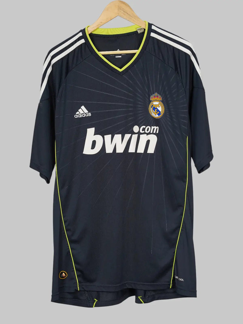 Real Madrid Away Shirt 2010/11 Ronaldo 7 (XL)