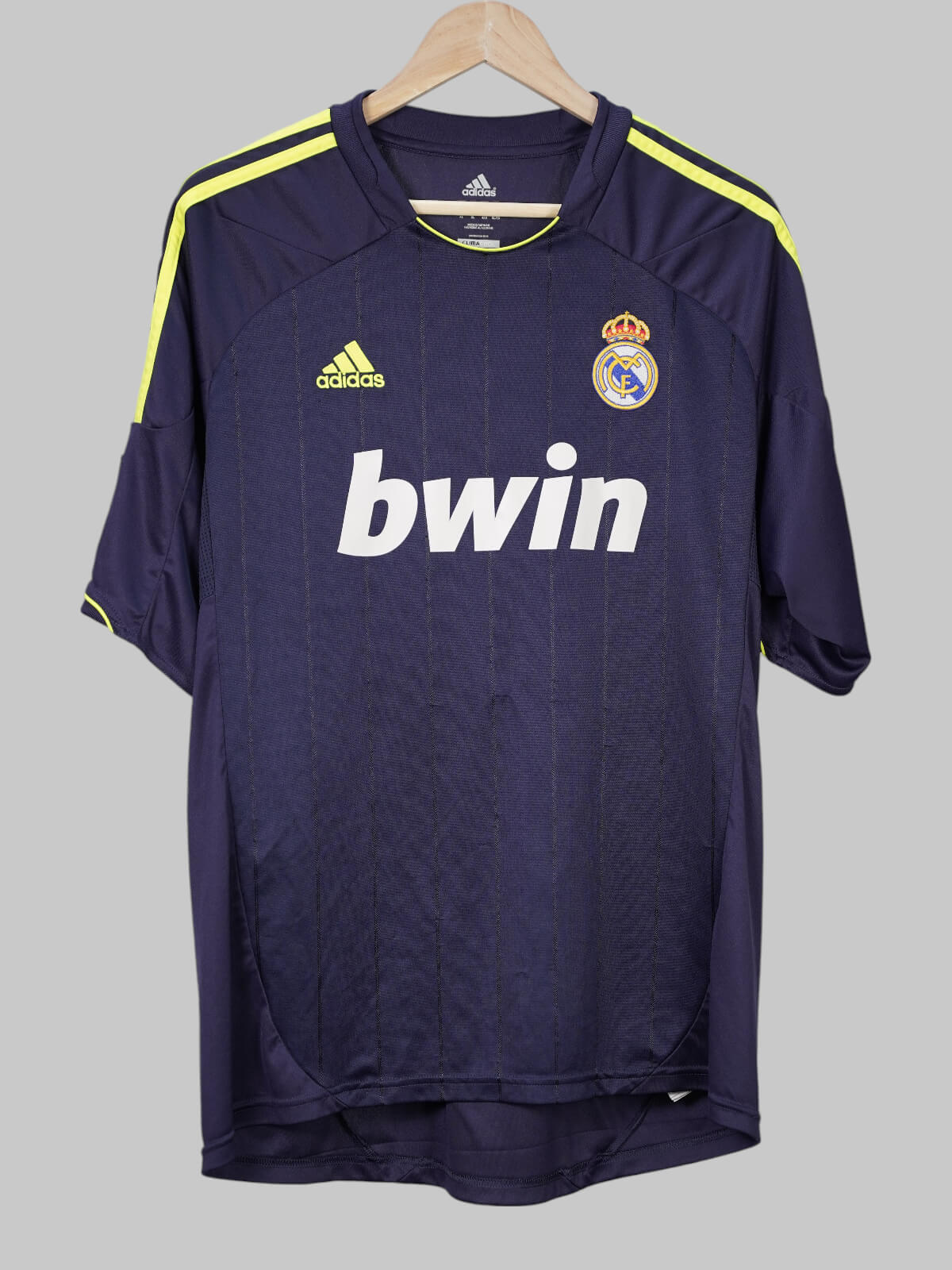 2012/13 Real Madrid Kaka #8 Away Shirt (XL) Adidas – First11
