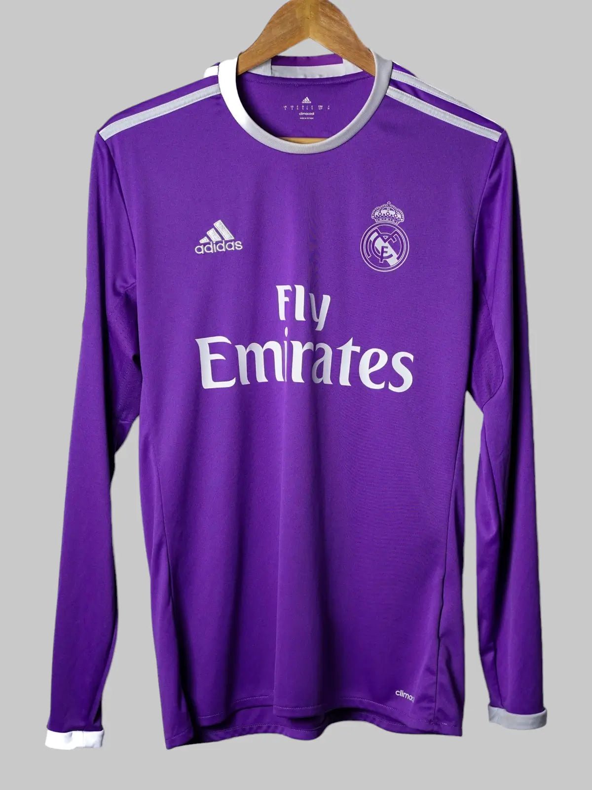 Real Madrid Away Shirt 2016/17 L/S Isco 22 (S)