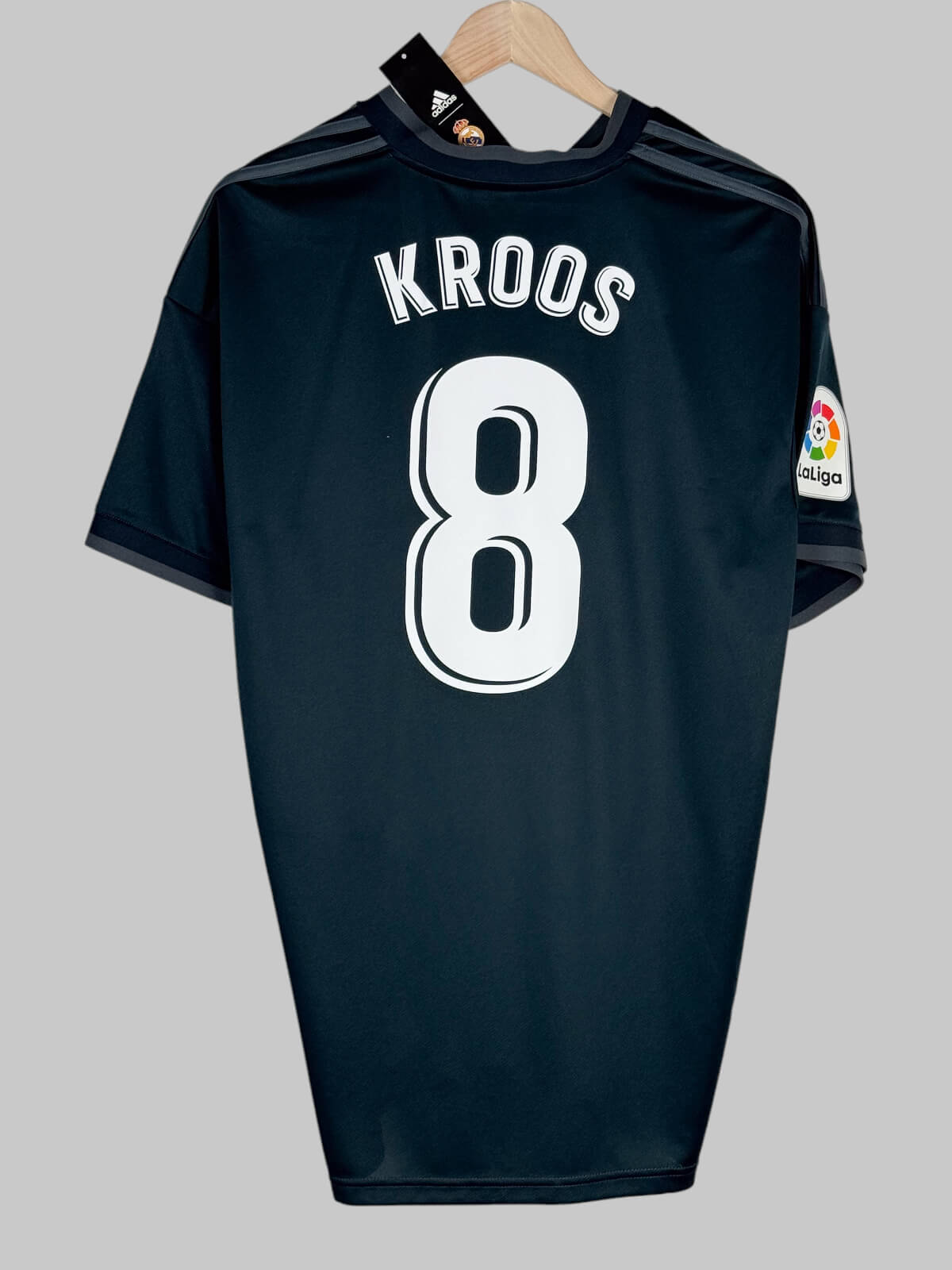 2018/19 Real Madrid Kroos #8 Away Shirt BNWT (L) Adidas | First11