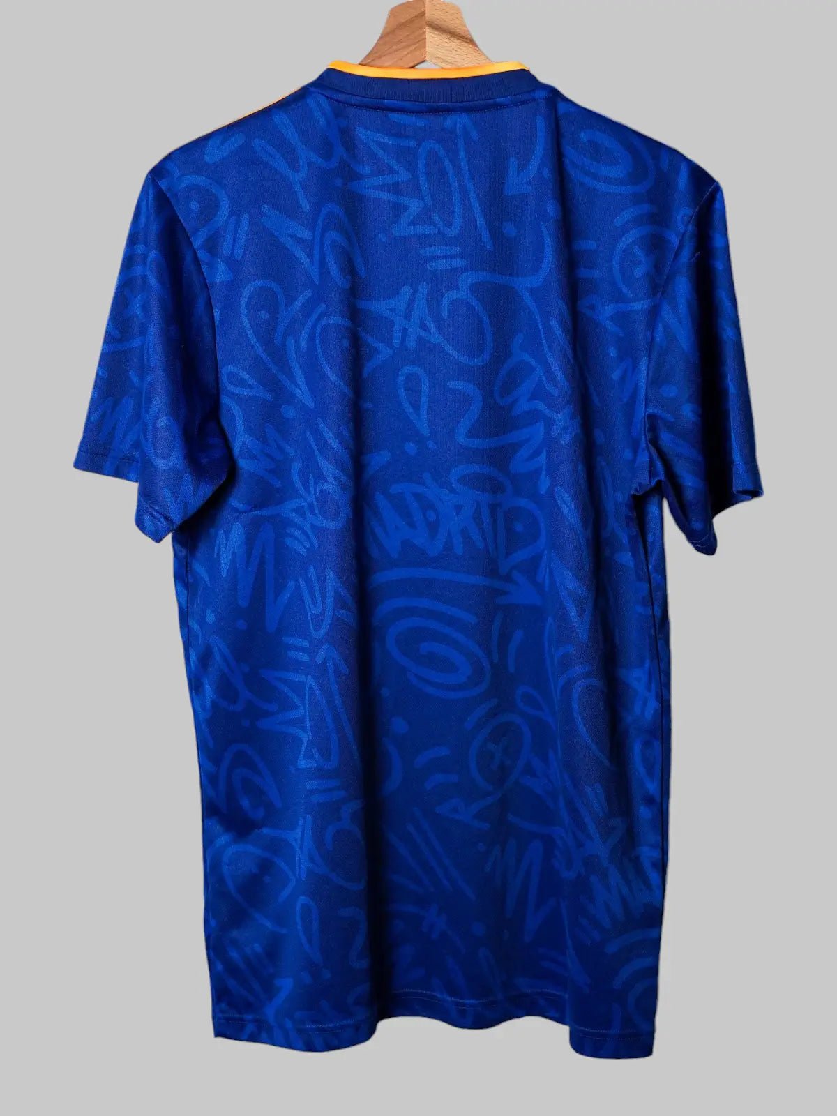 Real Madrid Away Shirt 2021/22 (M)