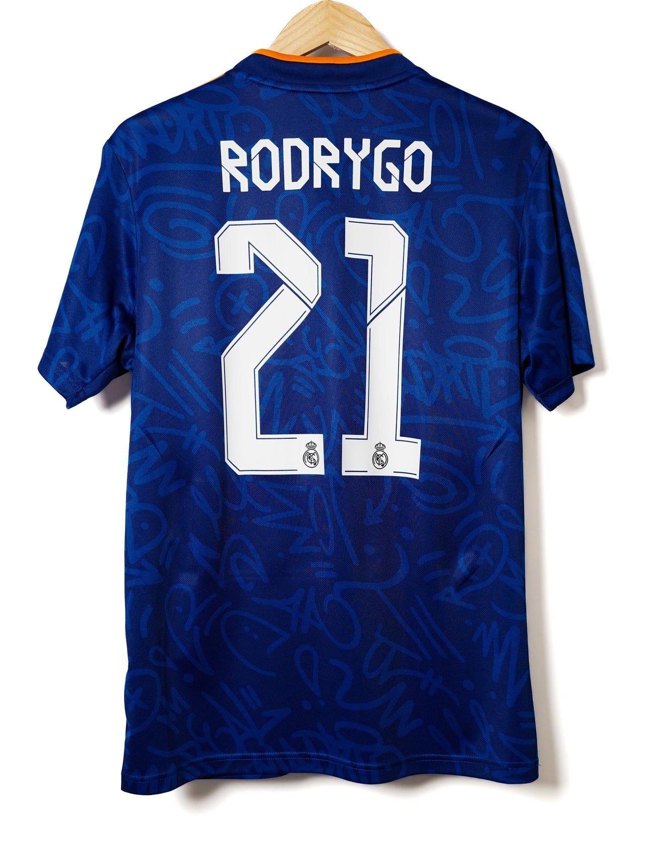Real Madrid Away Shirt 2021/22 Rodrygo 21 (M)