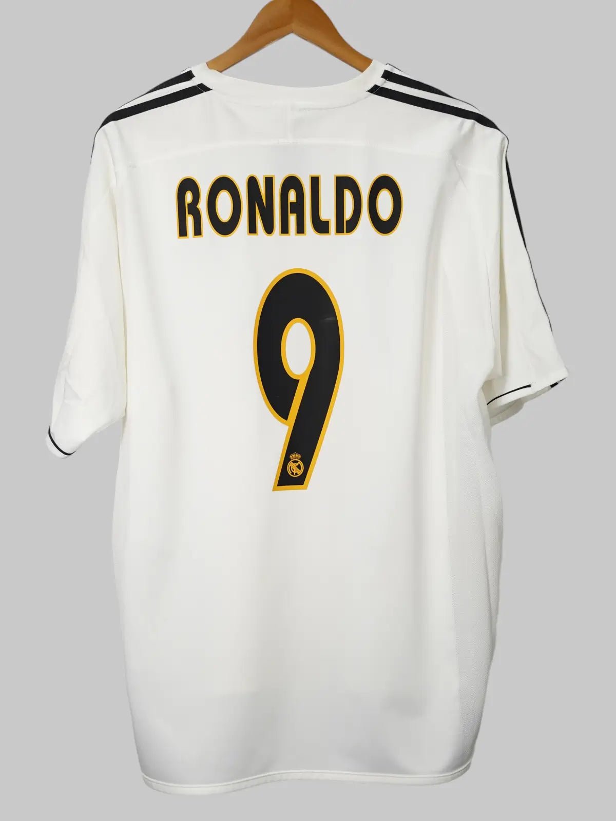 2003/04 Real Madrid Ronaldo #9 Home Shirt (XL) Adidas | First11