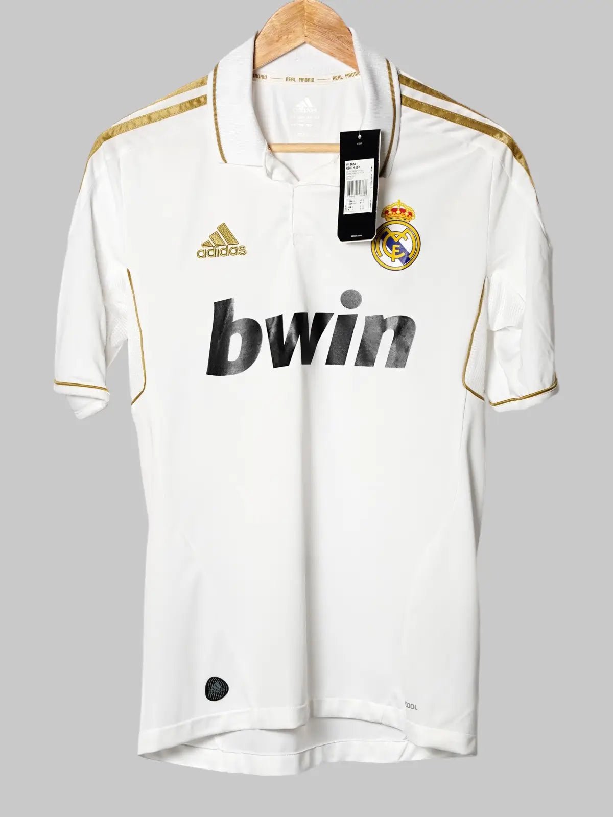 Real Madrid Home Shirt 2011/12 BNWT (S)