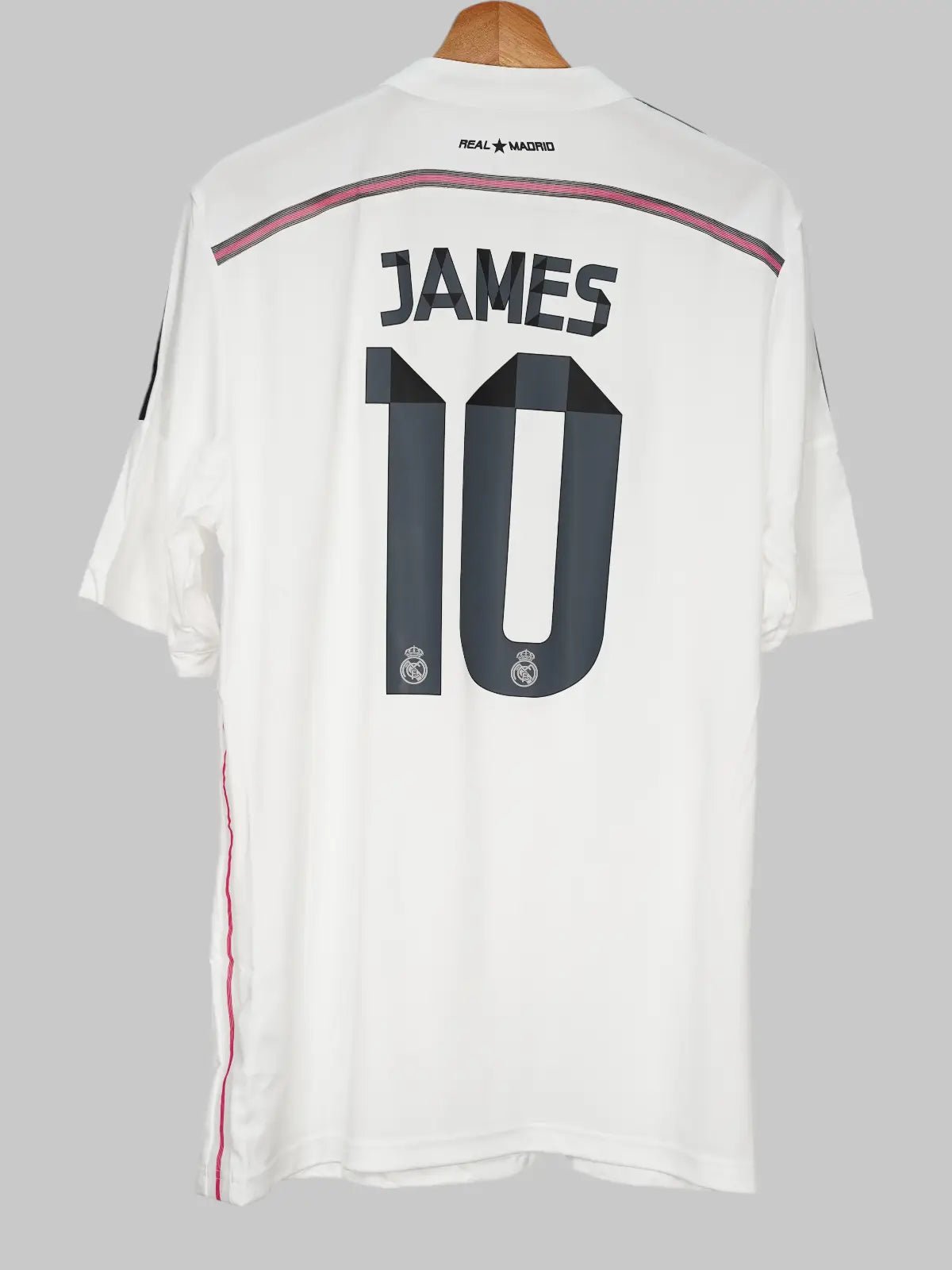 Real Madrid Home Shirt 2014/15 BNWT James 10 (L)