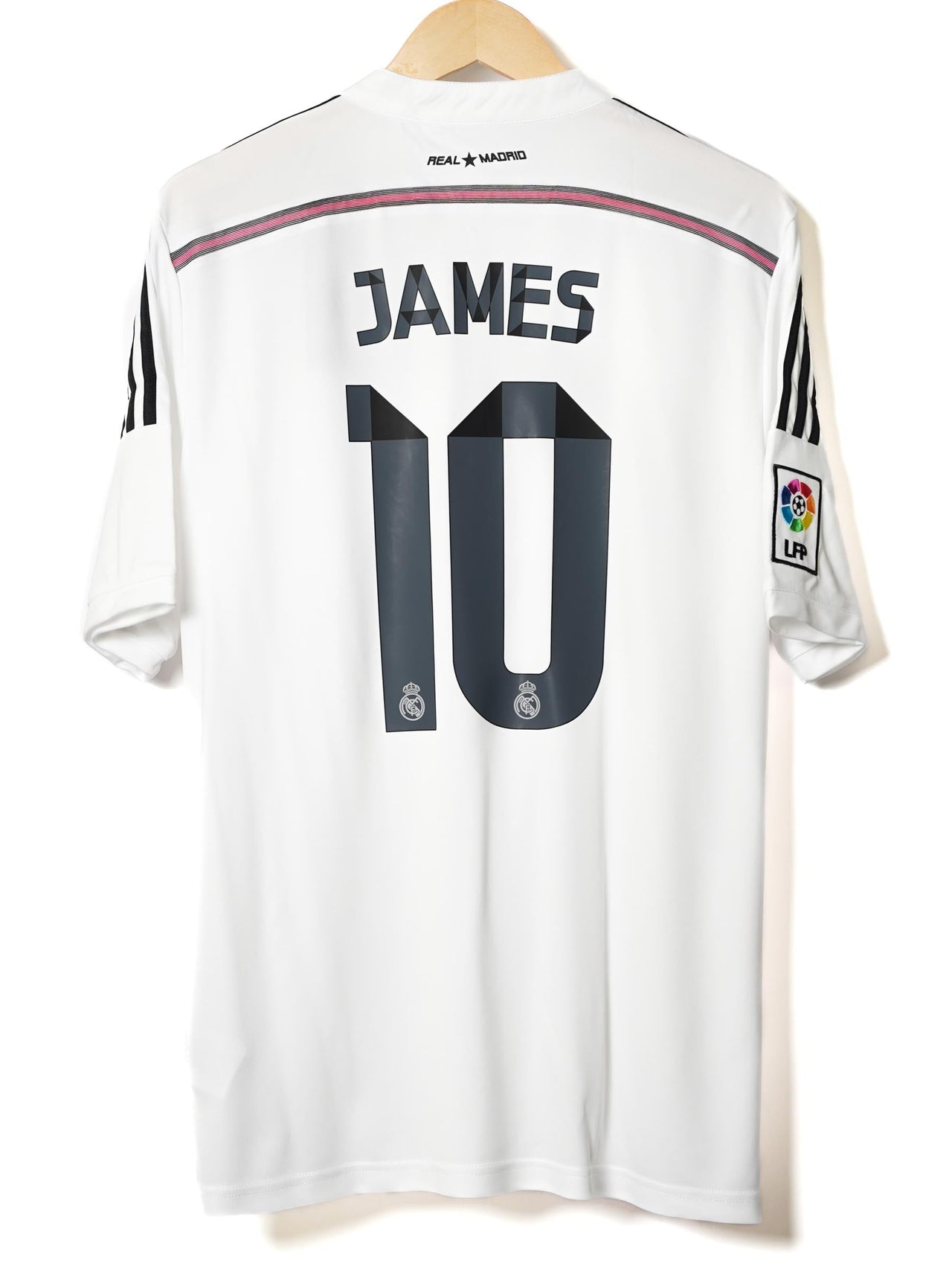 Real Madrid Home Shirt 2014/15 James #10 BNWT (L)