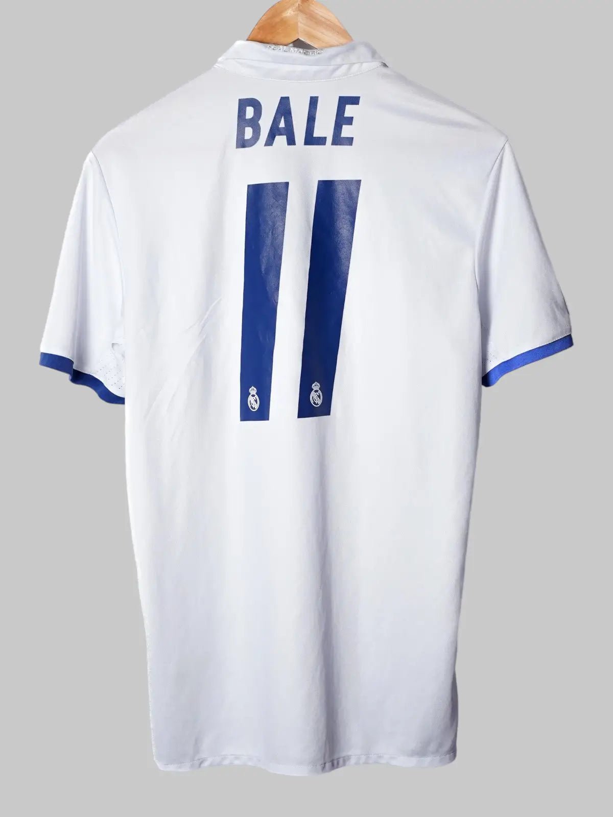 2016/17 Real Madrid Bale #11 Home Shirt (M) Adidas | First11