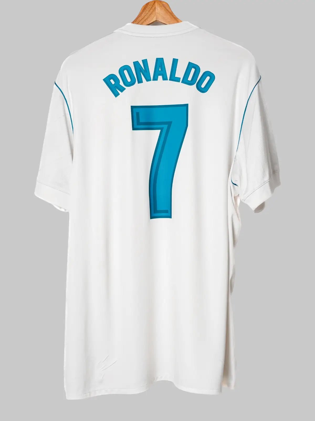 Real Madrid Home Shirt 2017/18 Ronaldo 7 (XL)