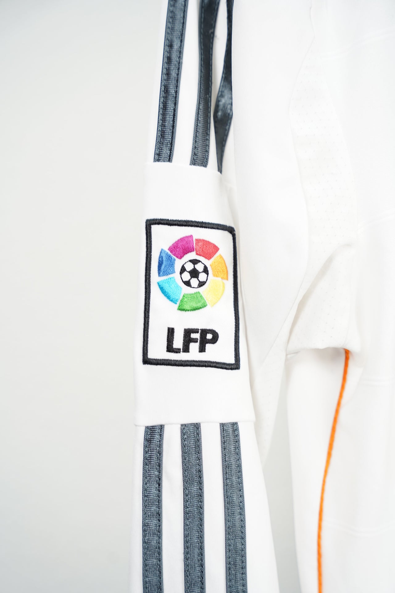 Real Madrid Home Shirt L/S 2013/14 Di Maria 22 (S)