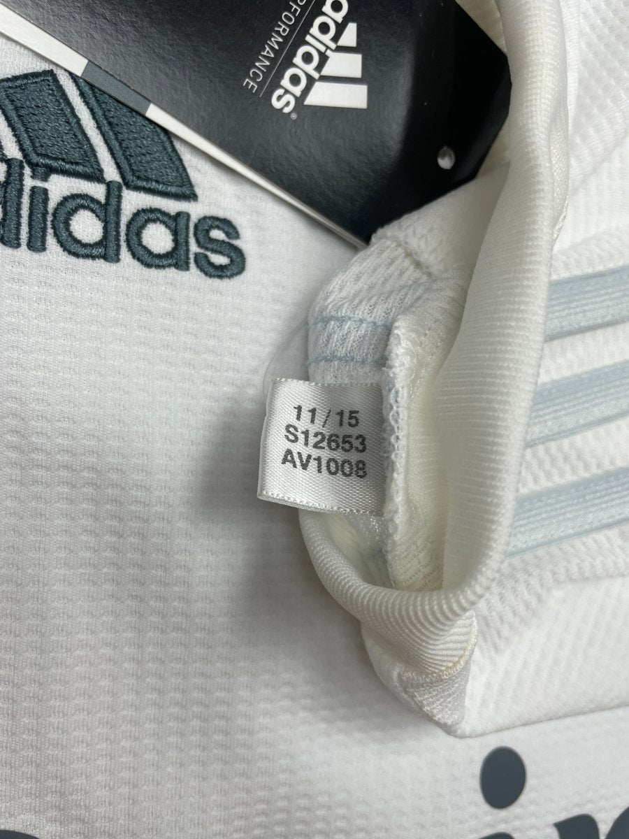 Real Madrid Home Shirt L/S 2015/16 Ronaldo #7 BNWT - 10/10 - M