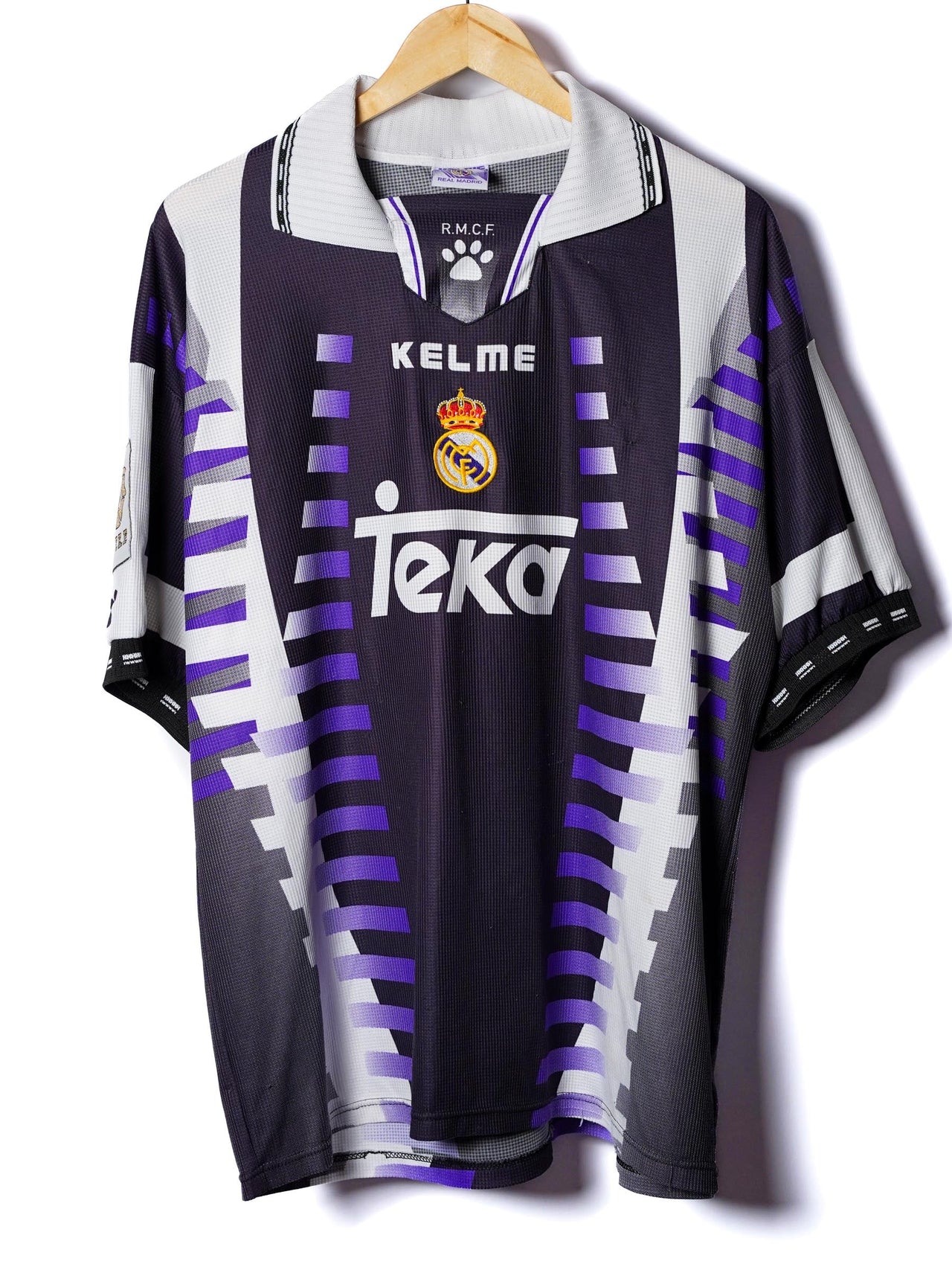 Real Madrid Third Shirt 1997/98 Raul 7 Player Issue (XL)