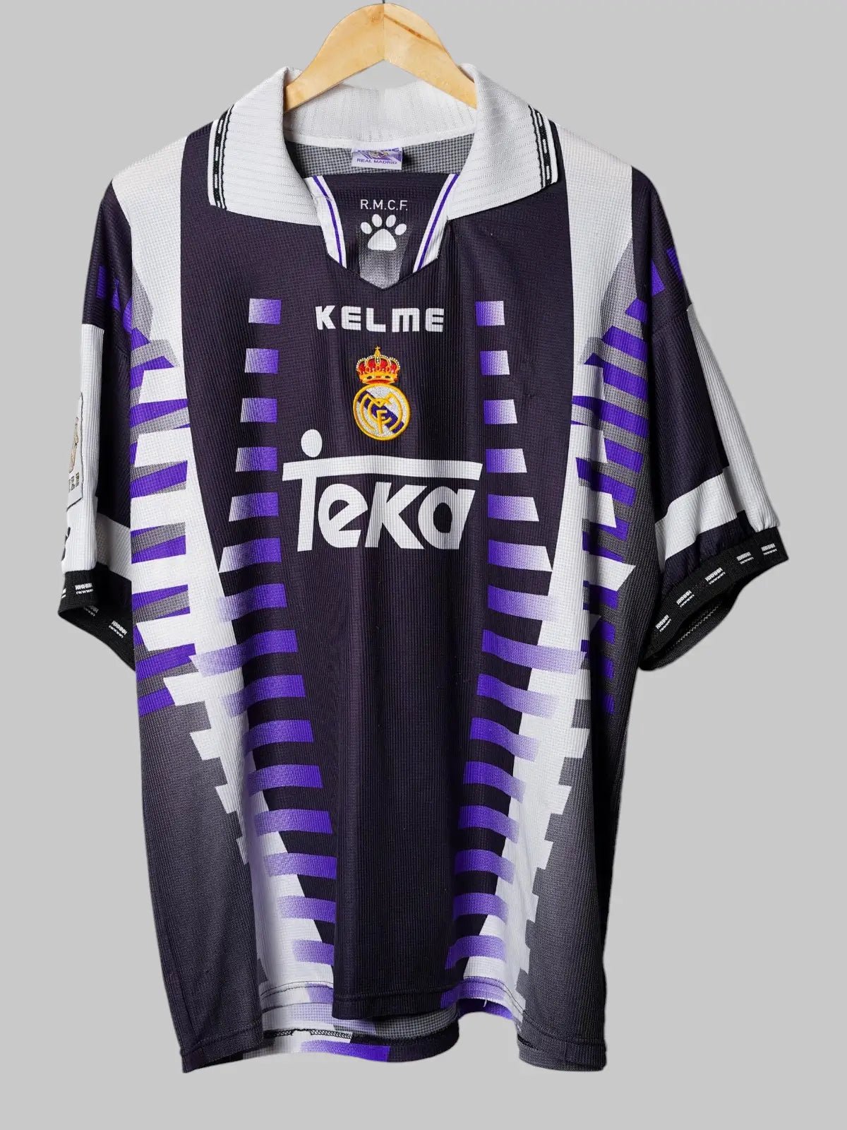 Real Madrid Third Shirt 1997/98 Raul 7 Player Issue (XL)