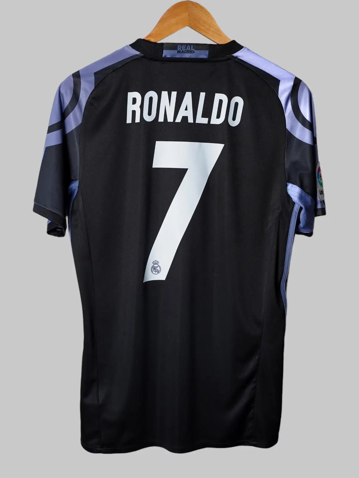 Real Madrid Third Shirt 2016/17 Ronaldo 7 (S)