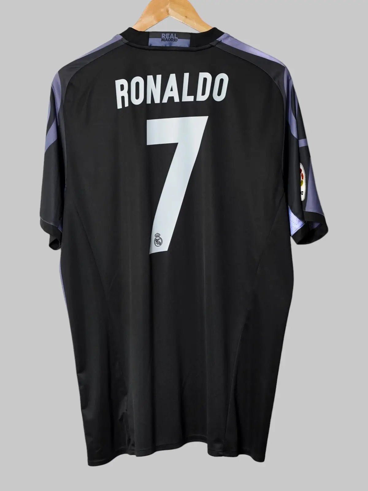 Real Madrid Third Shirt 2016/17 Ronaldo 7 (XL)