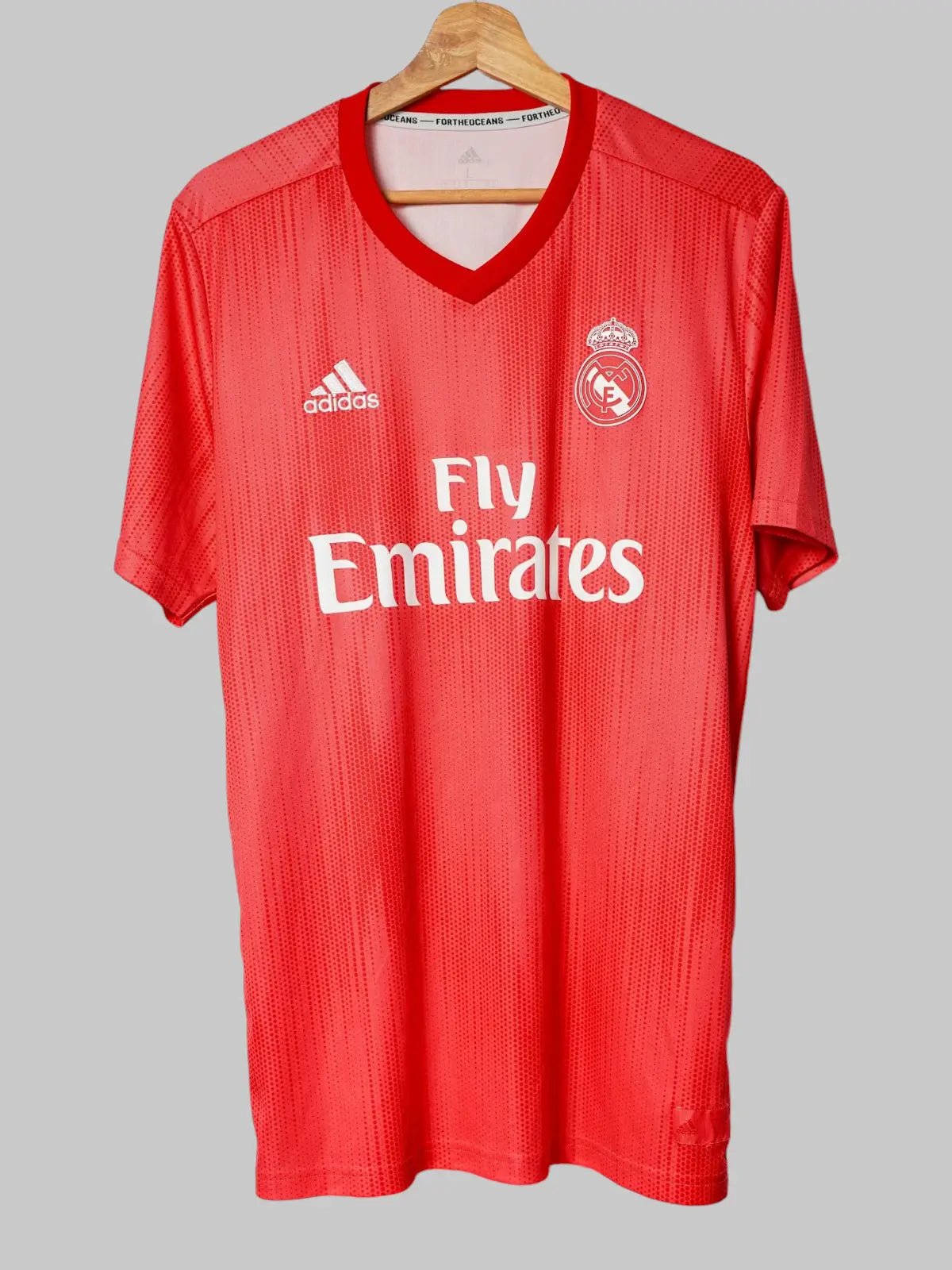 Real Madrid Third Shirt 2018/19 Casemiro 14 (L)